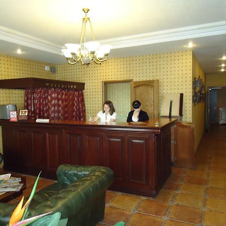 John Hughes Hotel Doneck Exteriér fotografie